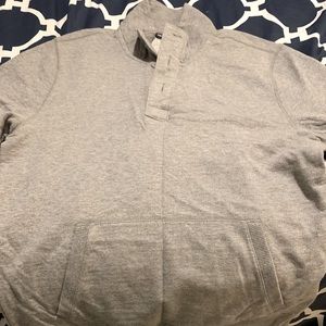 Men’s Gap three button gray pullover